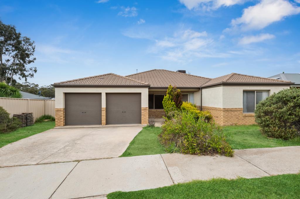 15 Melinda St, California Gully, VIC 3556