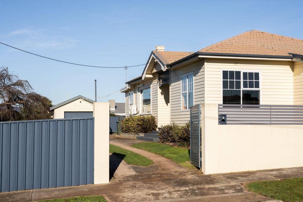 5-7 Hilltop Ave, Devonport, TAS 7310