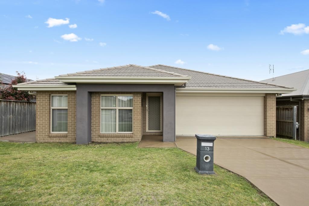 13 Golden Whistler Ave, Aberglasslyn, NSW 2320