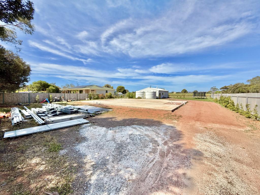 34 HIRSCHAUSEN RD, POONINDIE, SA 5607