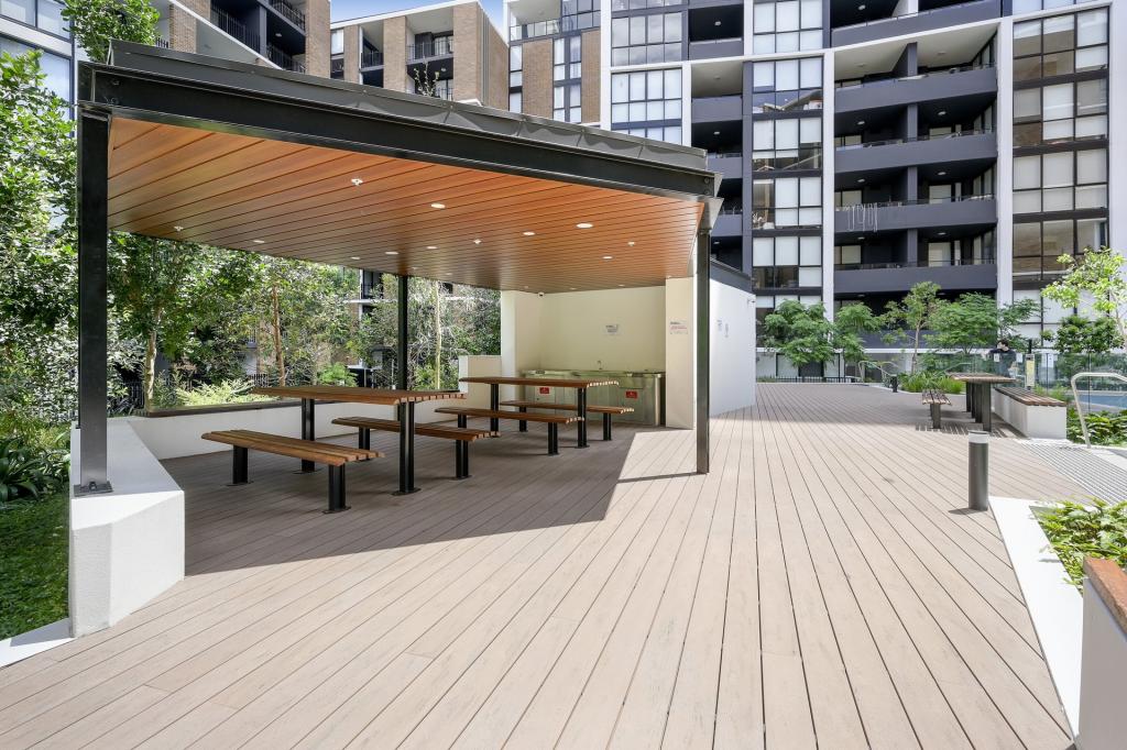 330/3 Maple Tree Rd, Westmead, NSW 2145