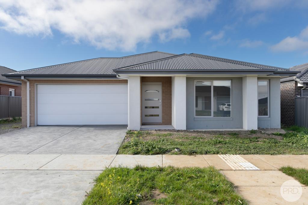 38 Lakeland Dr, Lucas, VIC 3350
