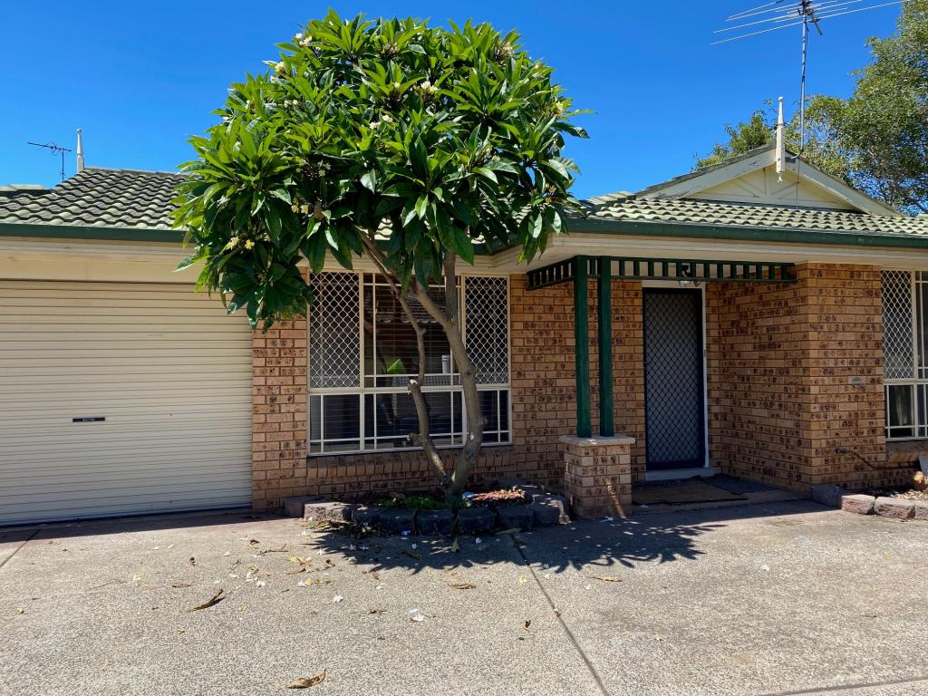 8a Mavis Ave, Peakhurst, NSW 2210