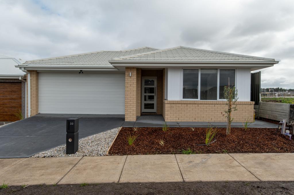 33 STILT ST, KALKALLO, VIC 3064