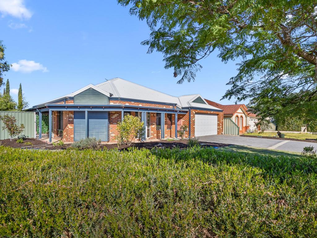 15 Freycinet Cct, Aubin Grove, WA 6164