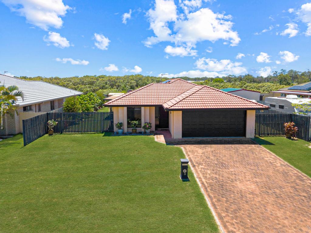 3 Kestrel Ct, Eli Waters, QLD 4655