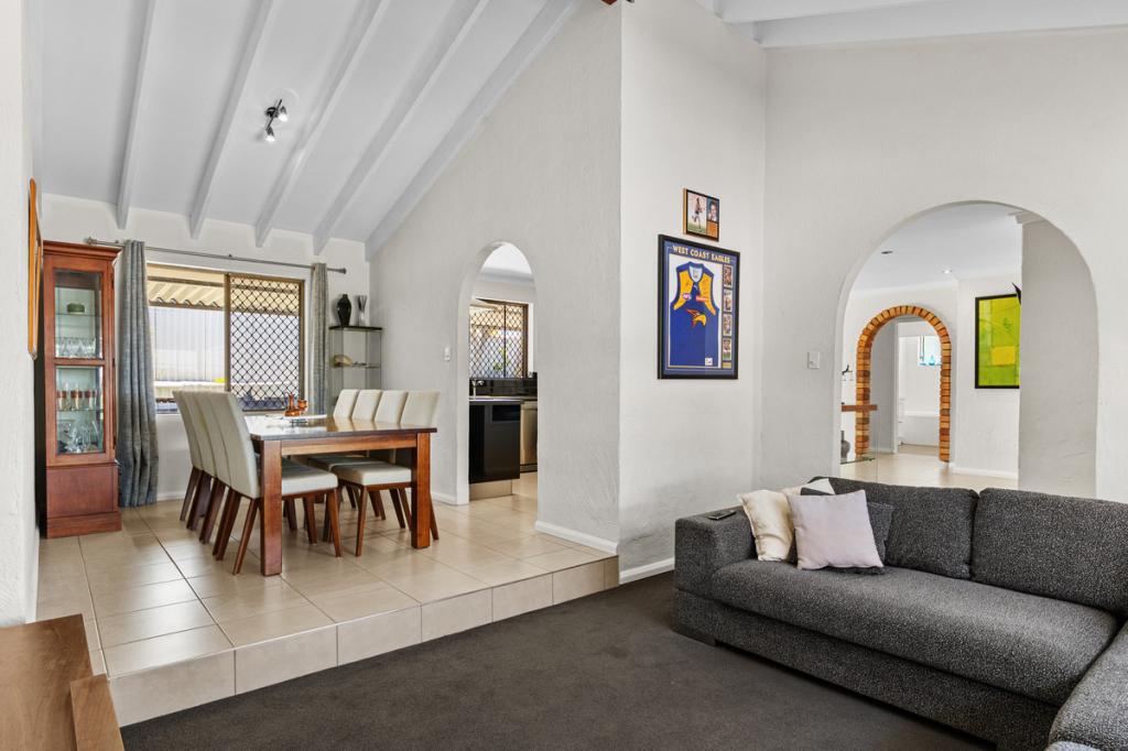 8a Christina Ct, Craigie, WA 6025