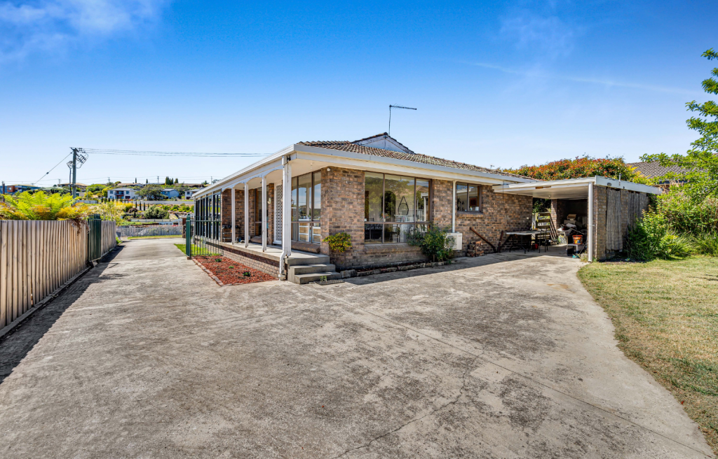 2/73 Franmaree Rd, Newnham, TAS 7248