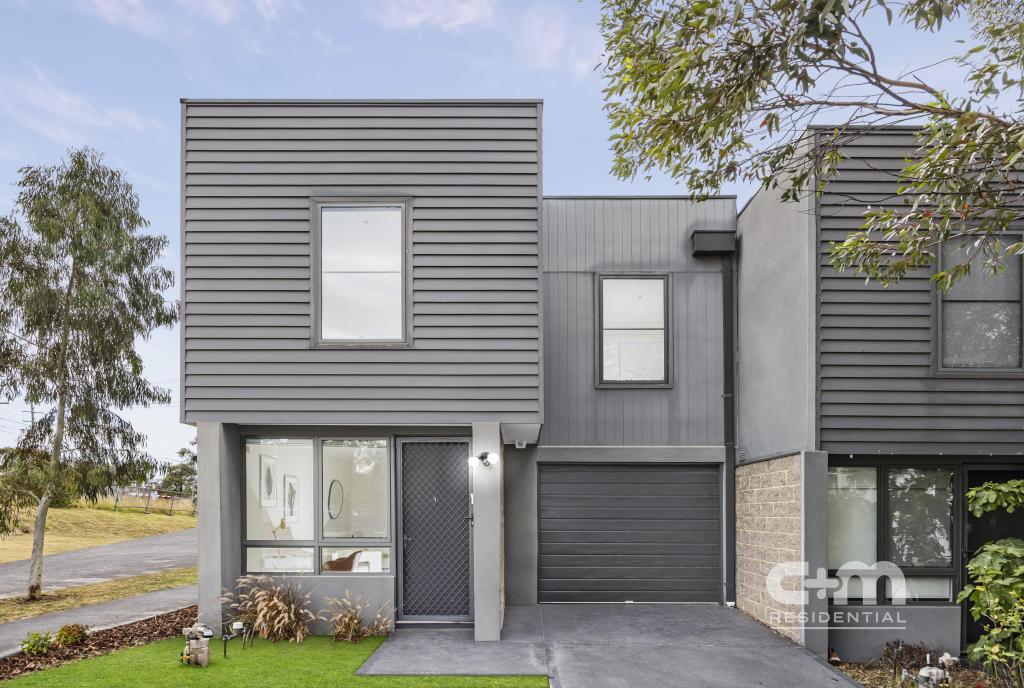1 Bailey Cres, Oak Park, VIC 3046