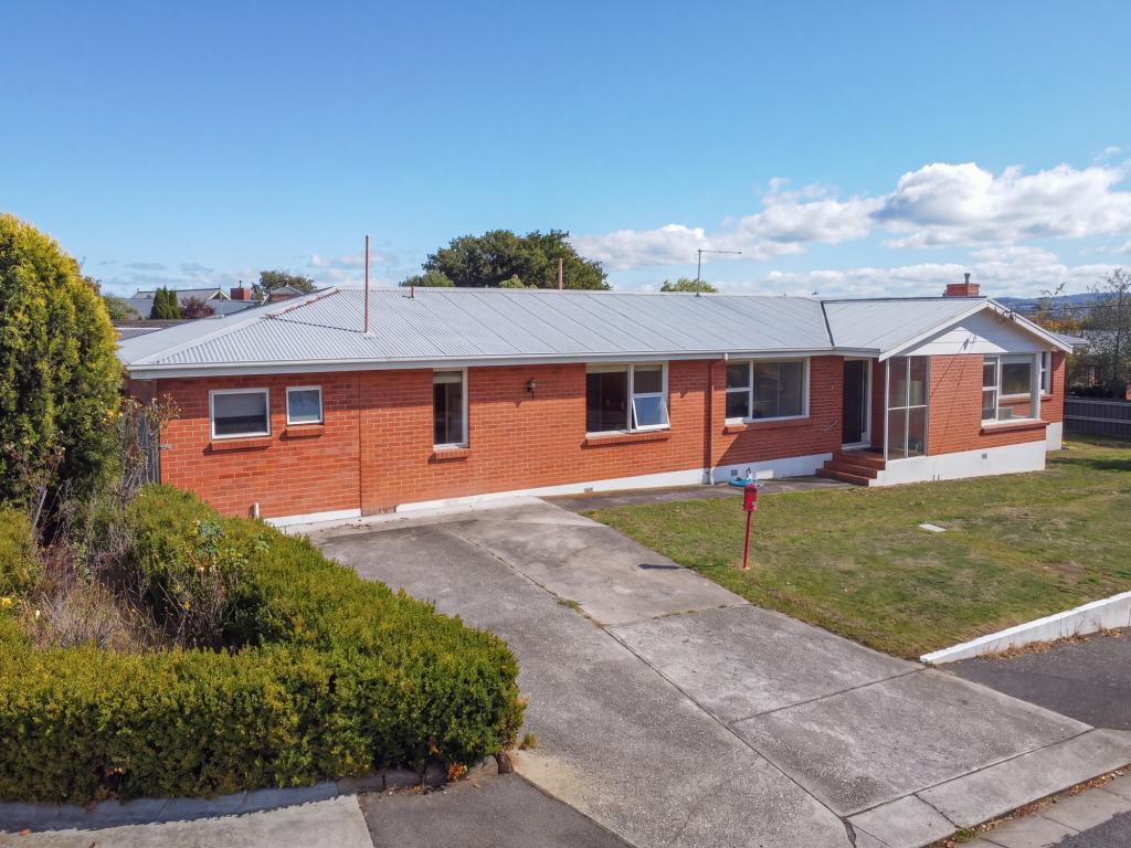 2 Rossmoyne St, Norwood, TAS 7250