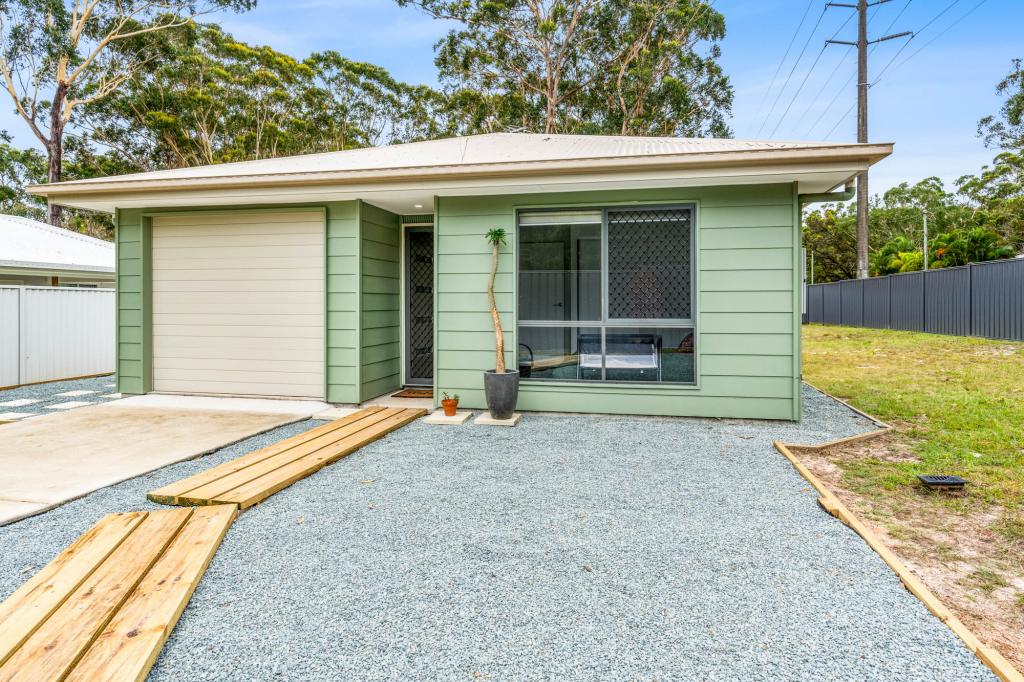 266 Centre Rd, Russell Island, QLD 4184