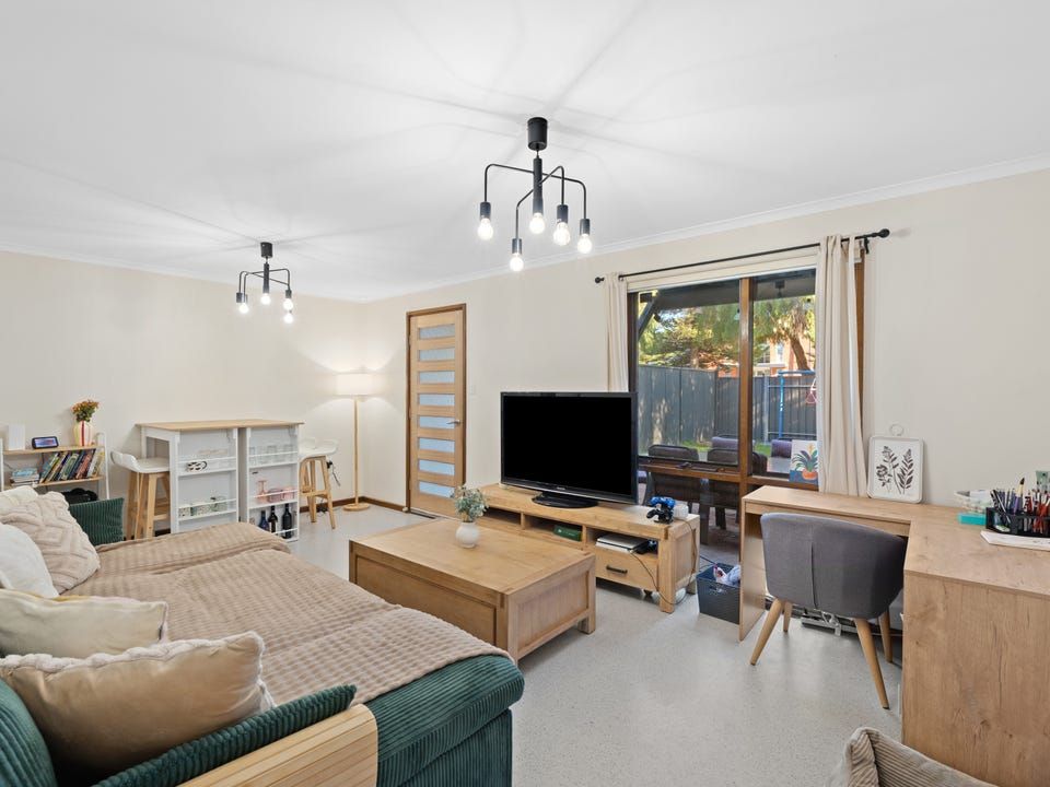 24 Ormiston Ct, Taperoo, SA 5017