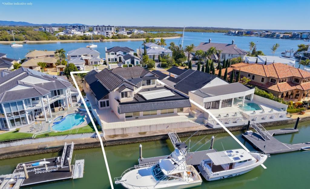 15 Excalibur Ct, Paradise Point, QLD 4216