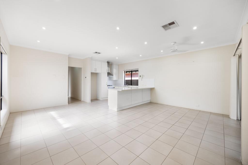 62 Lyons Rd, Holden Hill, SA 5088