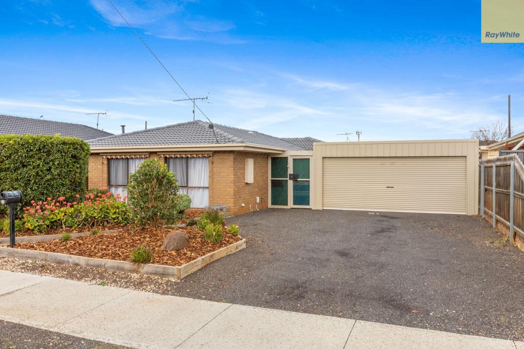 15 Jonathan Dr, Darley, VIC 3340