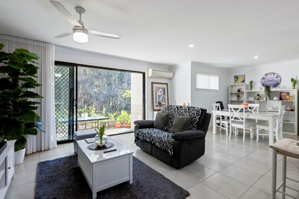 2/1 Barratt St, Coomera, QLD 4209