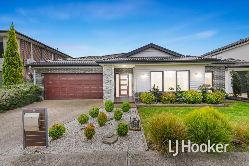 2 RIVERBANK CL, CLYDE NORTH, VIC 3978