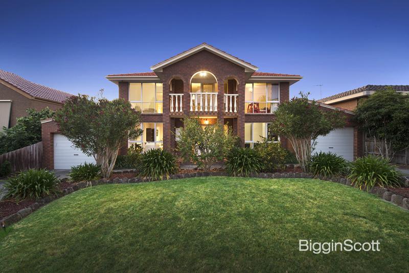 70 Marykirk Dr, Wheelers Hill, VIC 3150