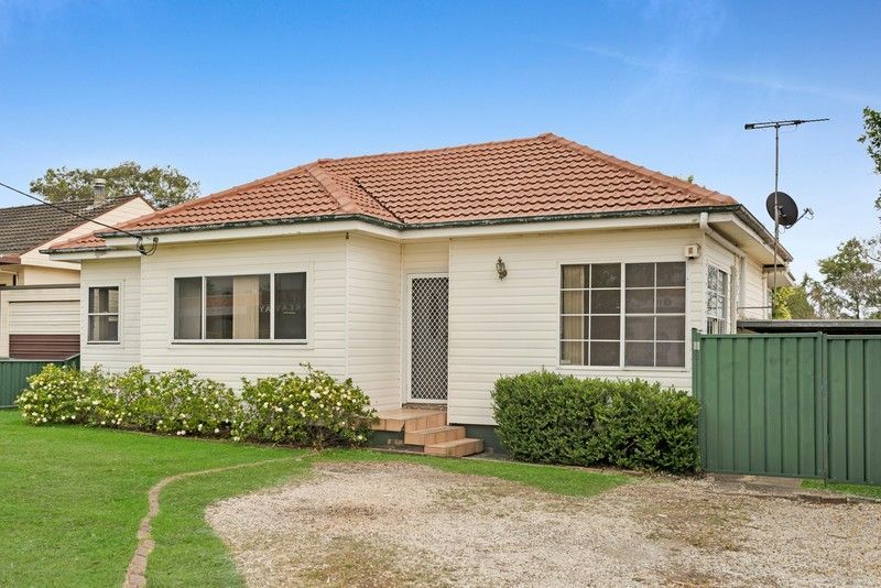 169 Waminda Ave, Campbelltown, NSW 2560