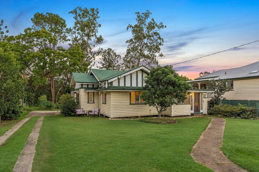 27 Verney Rd E, Graceville, QLD 4075