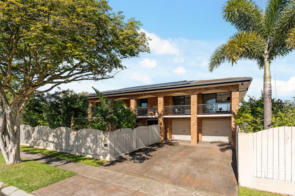 59 Meadowlands Rd, Carindale, QLD 4152