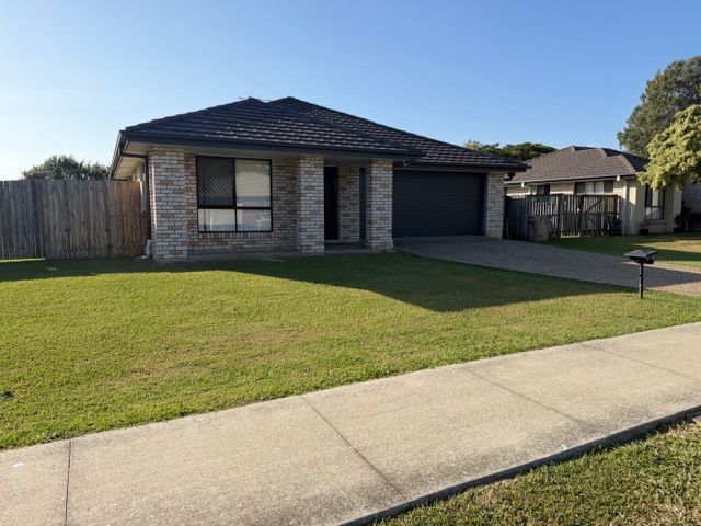 16 Tedar Cl, Bellmere, QLD 4510