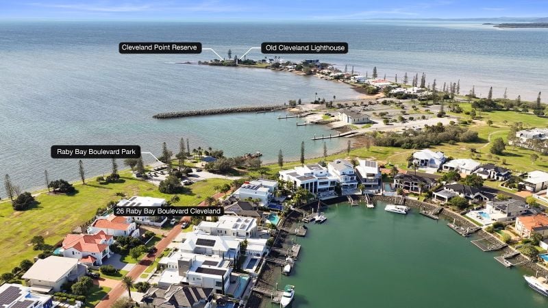 26 Raby Bay Bvd, Cleveland, QLD 4163