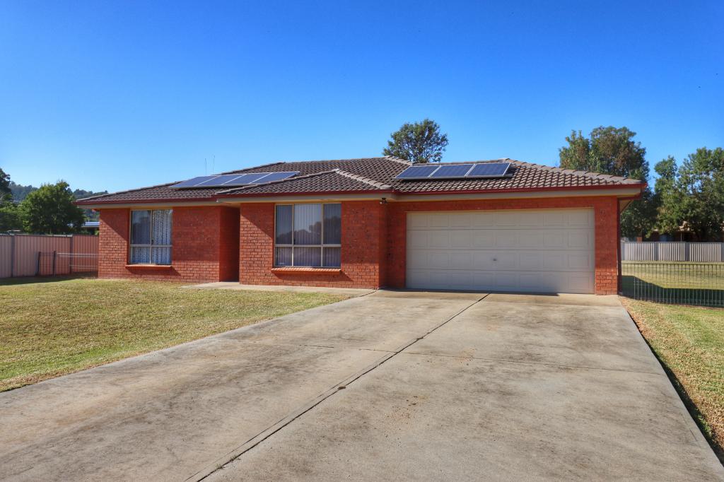 4 Radnor St, Canowindra, NSW 2804