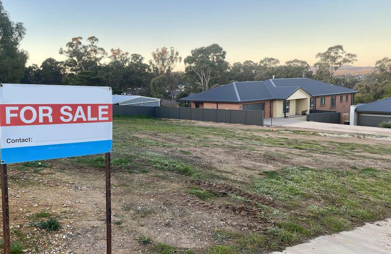 9 Hill View Ct, Mckenzie Hill, VIC 3451