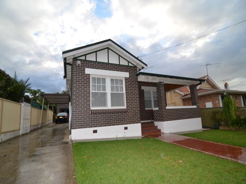 11 Legge St, Roselands, NSW 2196