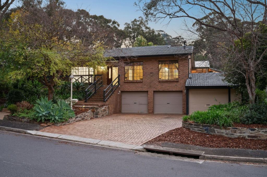 15 Catharina St, Flagstaff Hill, SA 5159