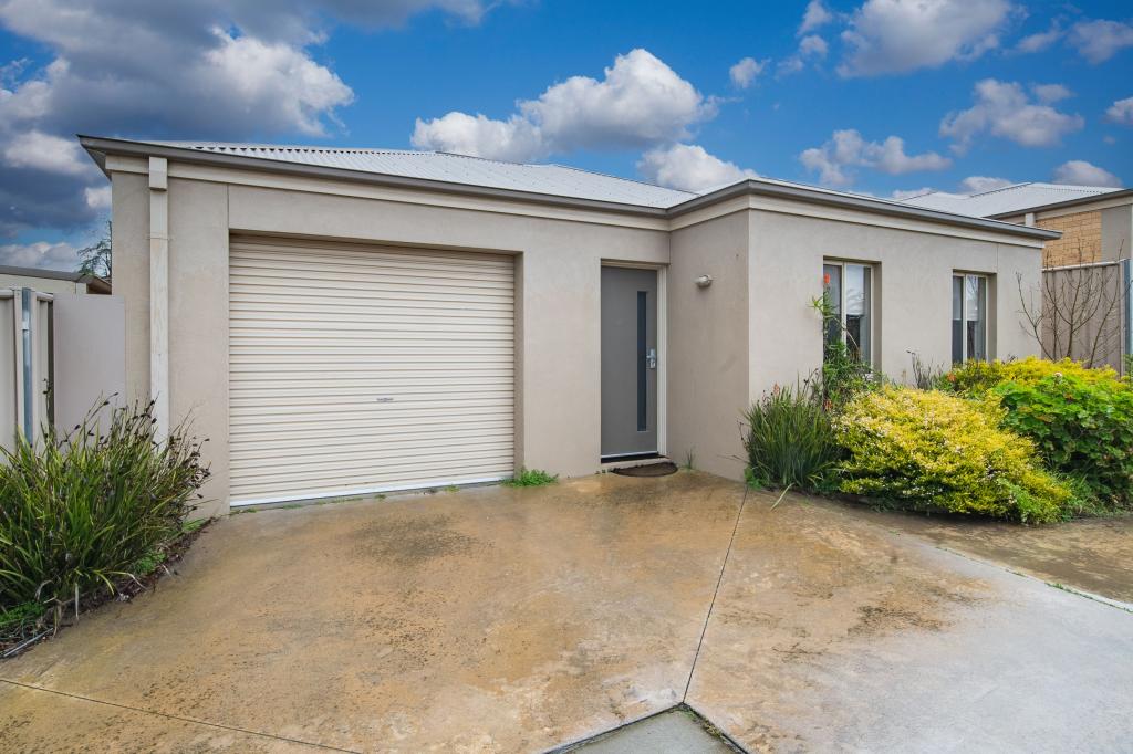 2/15 Nelson St, California Gully, VIC 3556