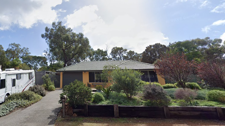 33 Tuart Rd, Lesmurdie, WA 6076