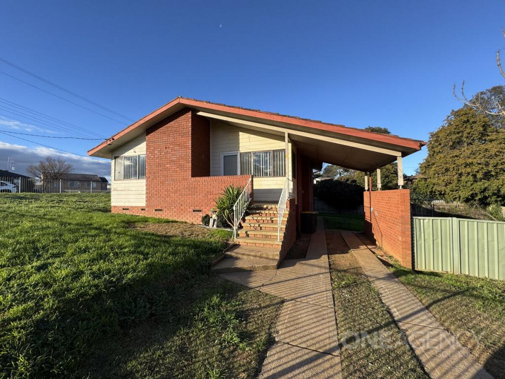 33 Gourock Ave, Goulburn, NSW 2580