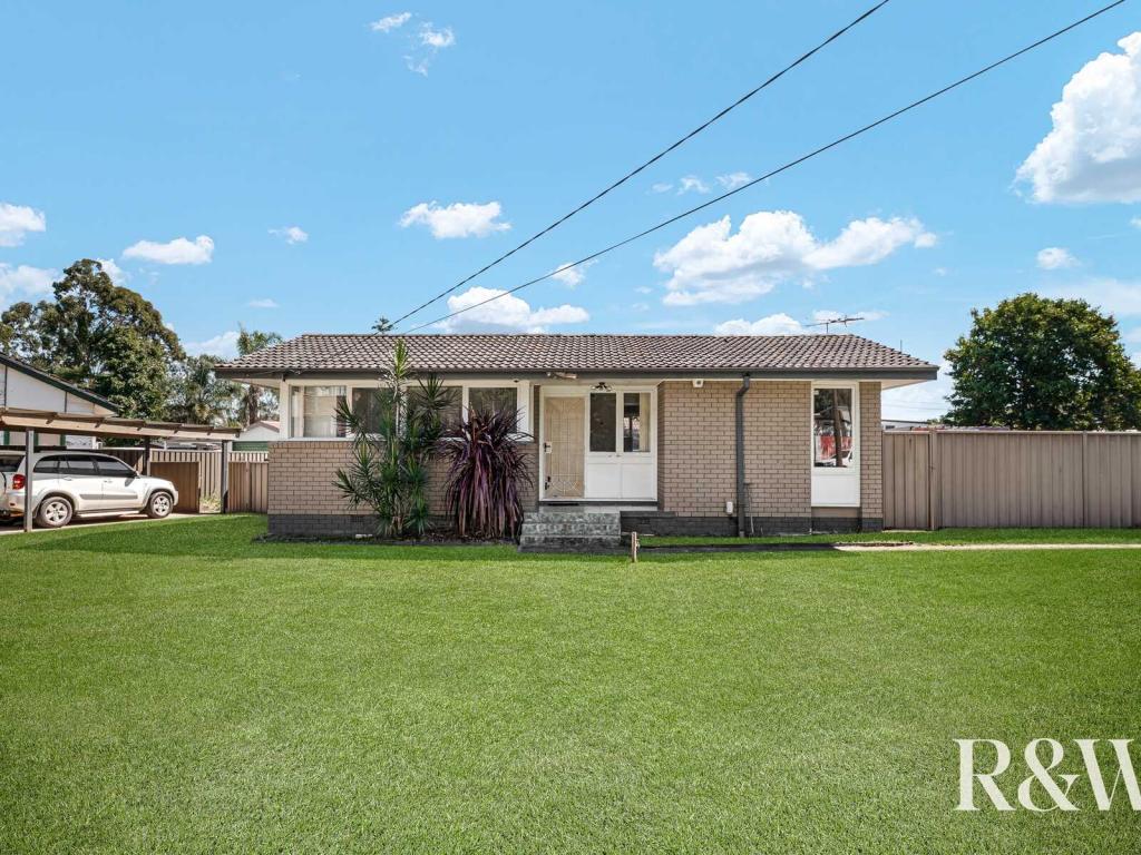 30 Andover Cres, Hebersham, NSW 2770