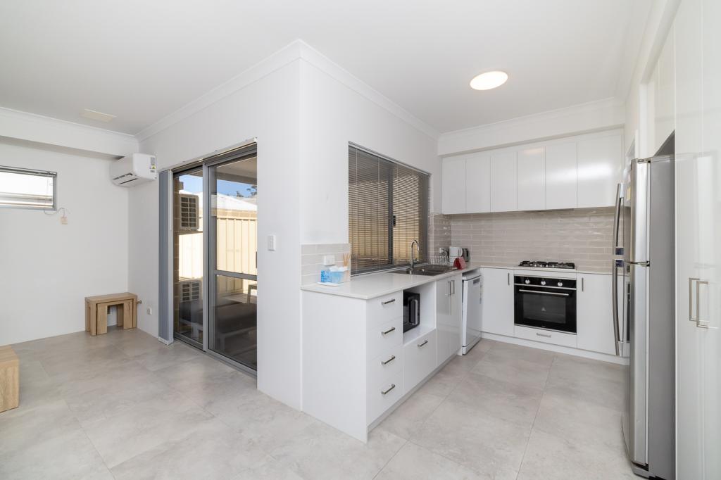 10/107 Owtram Rd, Armadale, WA 6112