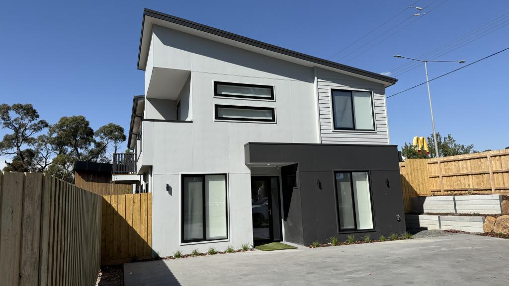 1/2 Pindara Bvd, Langwarrin, VIC 3910