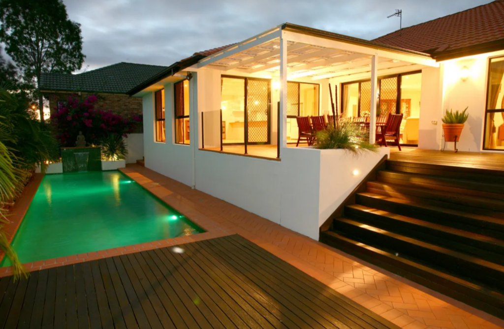 40 Martingale Cct, Clear Island Waters, QLD 4226