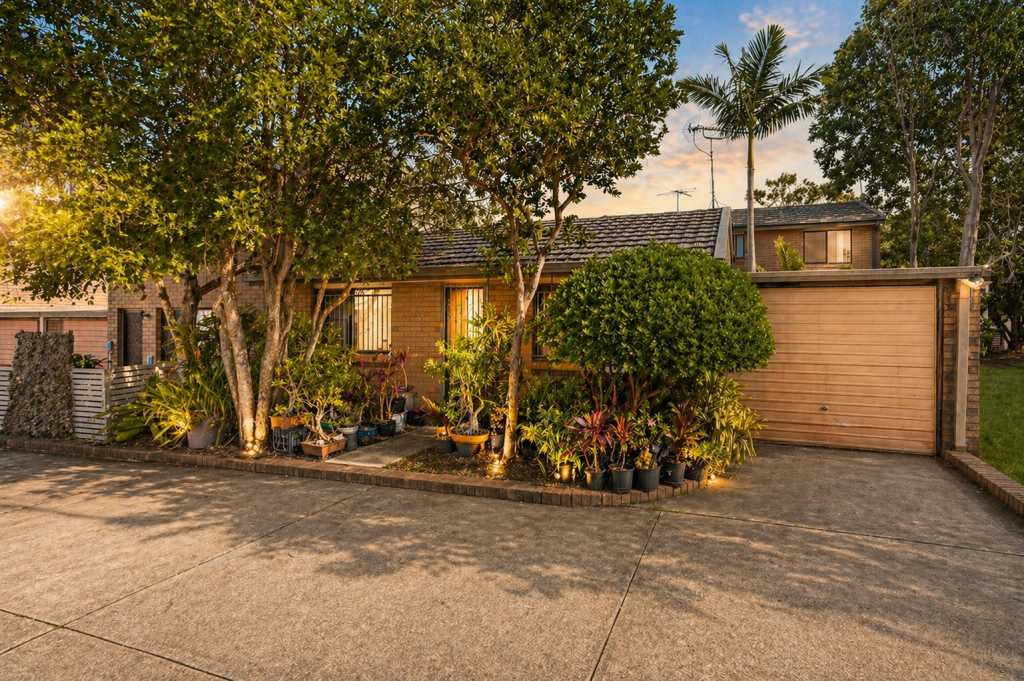 1/6 Cognac Ct, Kingston, QLD 4114