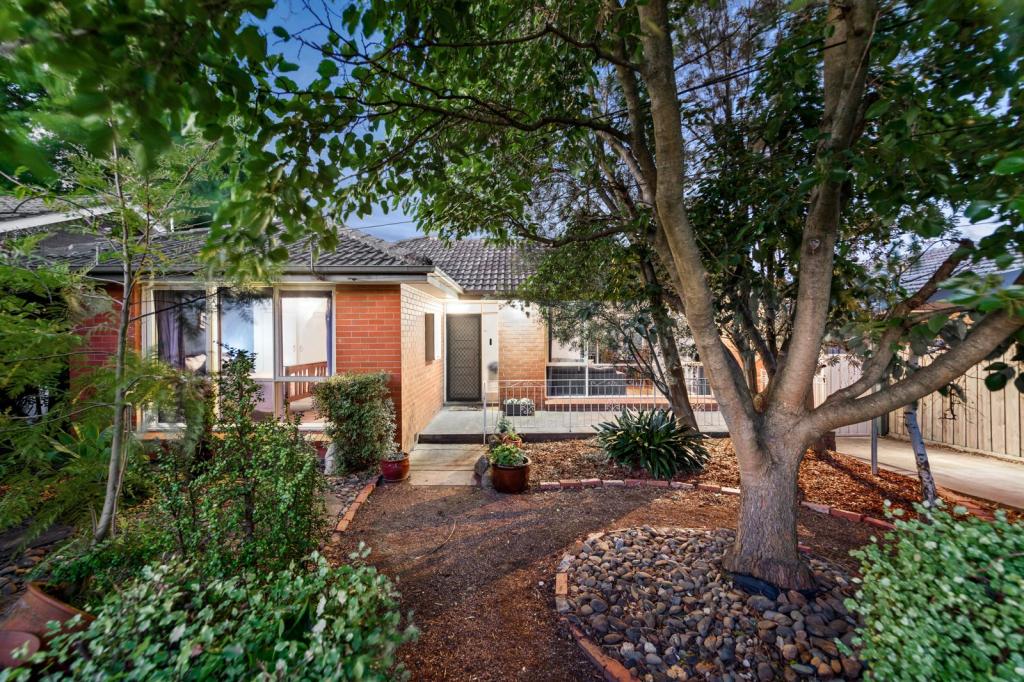 27 Lorraine Dr, Burwood East, VIC 3151