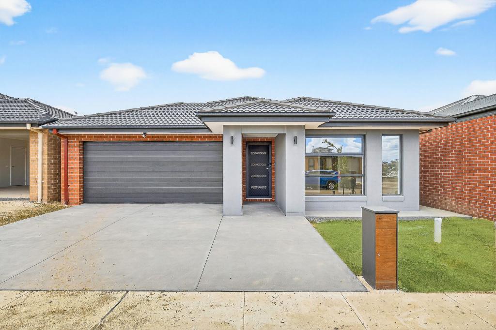 8 Todra Cres, Clyde, VIC 3978
