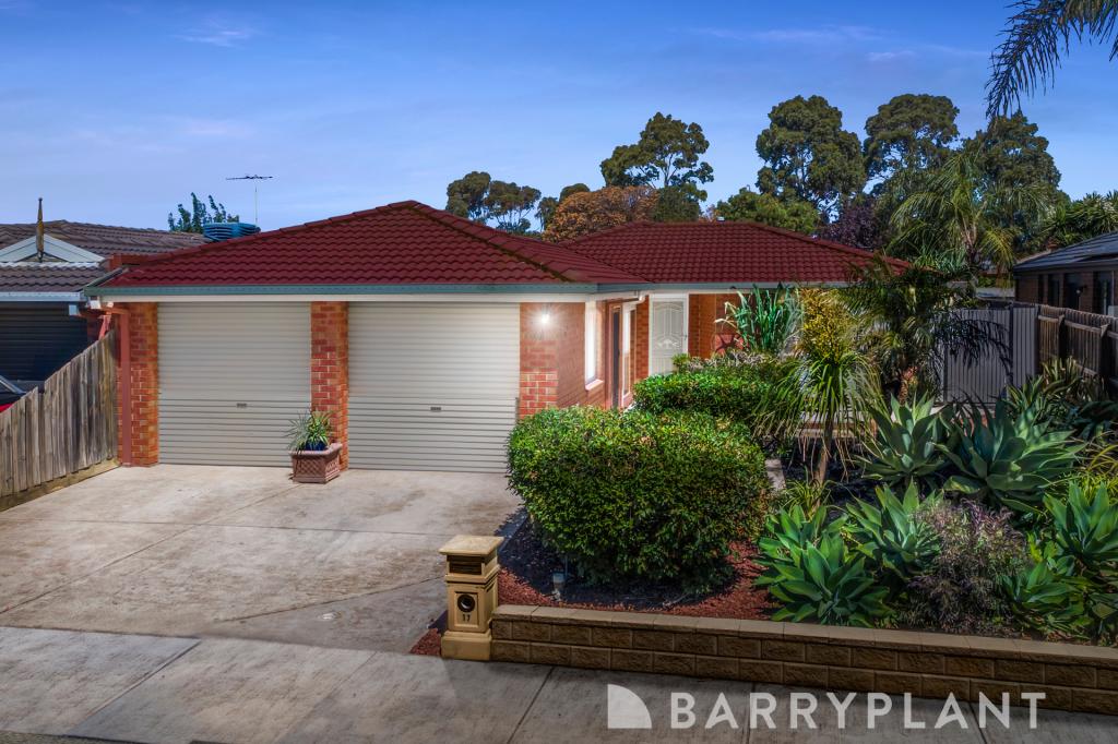 17 Penzance Pl, Sydenham, VIC 3037
