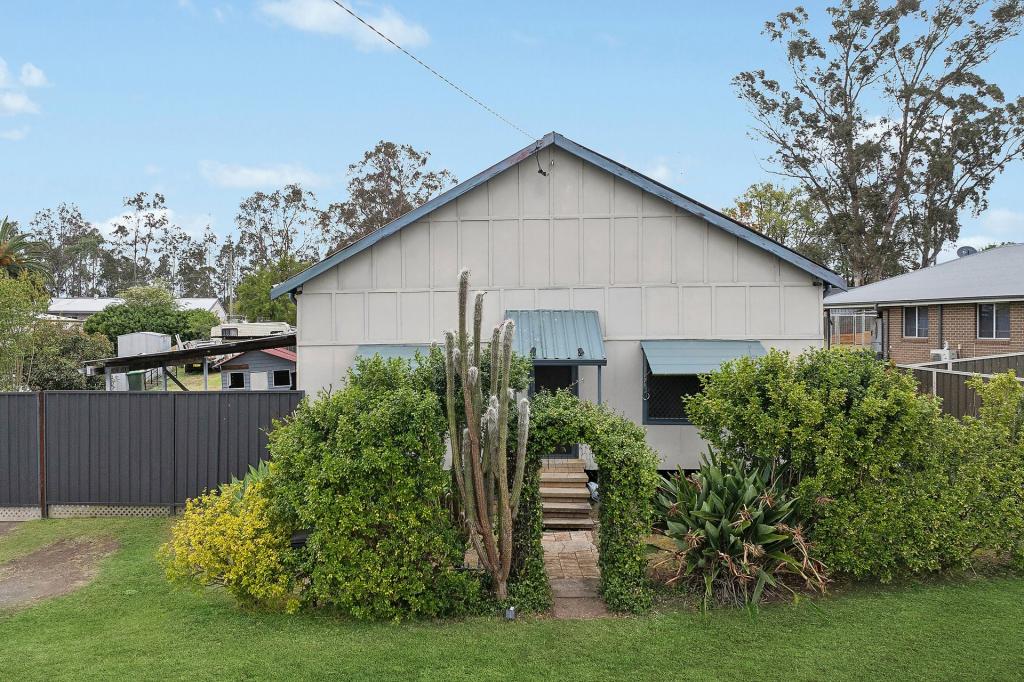 6 Adelaide St, Paxton, NSW 2325