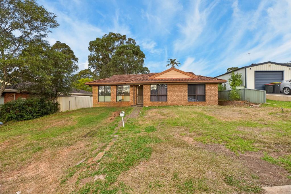 4 Stagg Pl, Ambarvale, NSW 2560