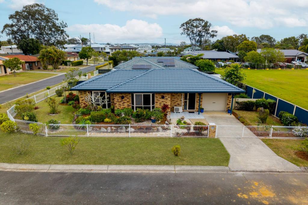 1 Douglas Cl, Wynnum West, QLD 4178