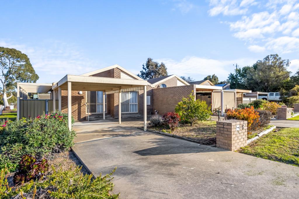 8 Banksia St, Ararat, VIC 3377