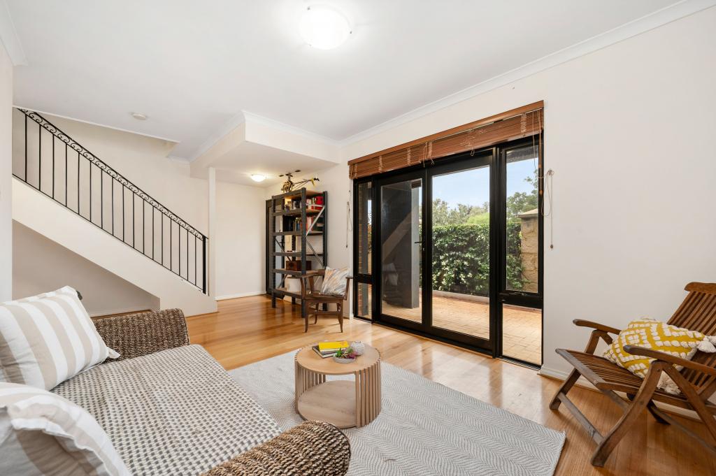 10/9 Healy Rd, Hamilton Hill, WA 6163