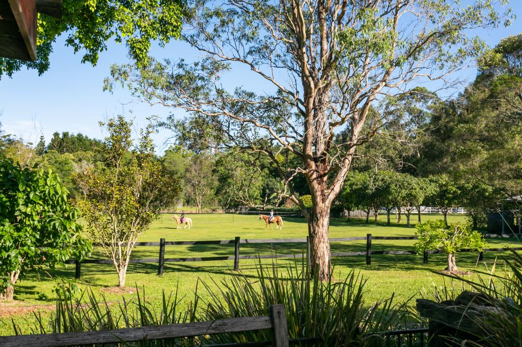 35 Lawnville Rd, Cooroy, QLD 4563