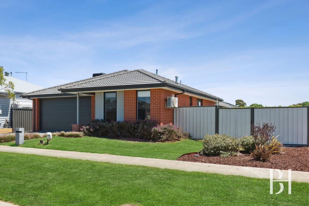 32 Black Duck Crsg, Kilmore, VIC 3764