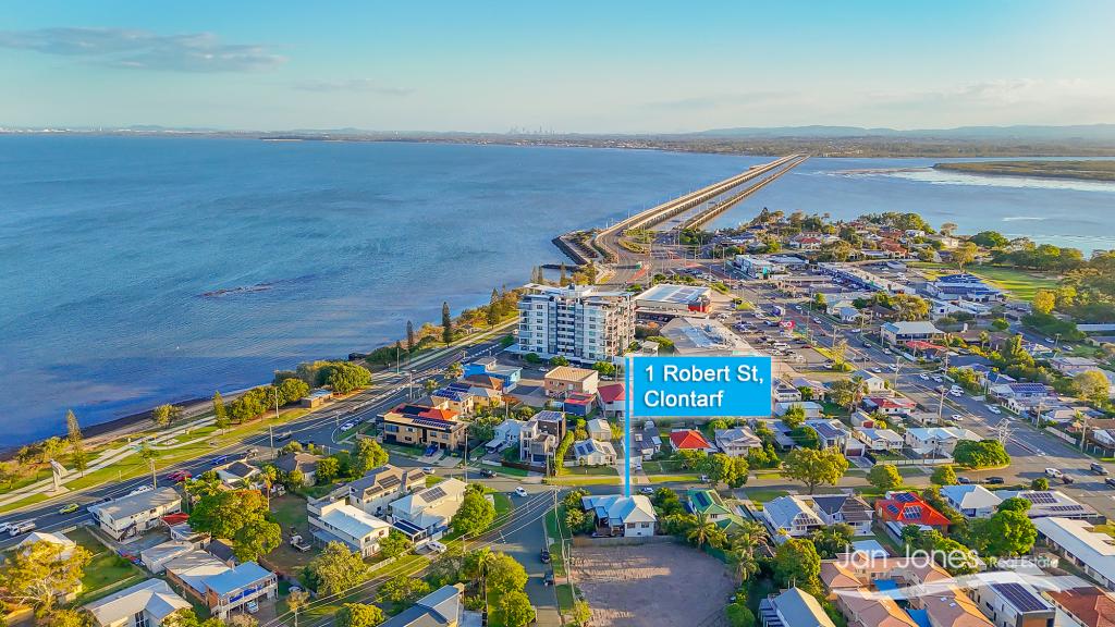 1 Robert St, Clontarf, QLD 4019